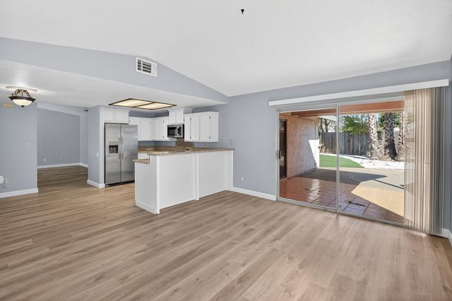 1632 Klamath River Dr., Rancho Cordova, CA 95670