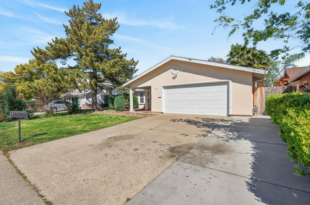 1632 Klamath River Dr., Rancho Cordova, CA 95670