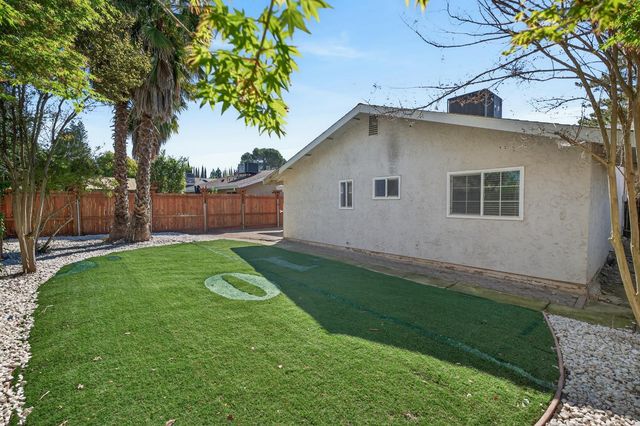 1632 Klamath River Dr., Rancho Cordova, CA 95670