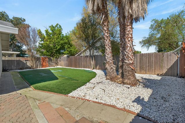 1632 Klamath River Dr., Rancho Cordova, CA 95670