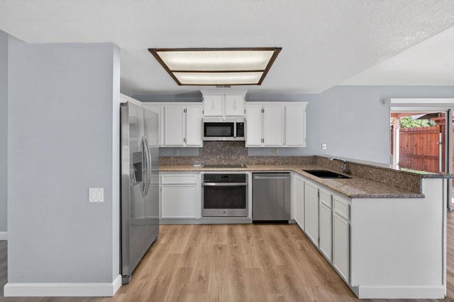 1632 Klamath River Dr., Rancho Cordova, CA 95670