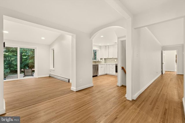 2375 N VERNON ST, Arlington, VA 22207