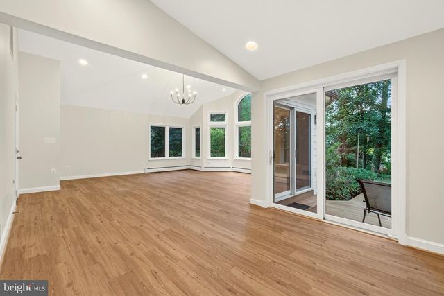 2375 N VERNON ST, Arlington, VA 22207
