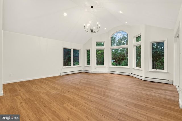 2375 N VERNON ST, Arlington, VA 22207