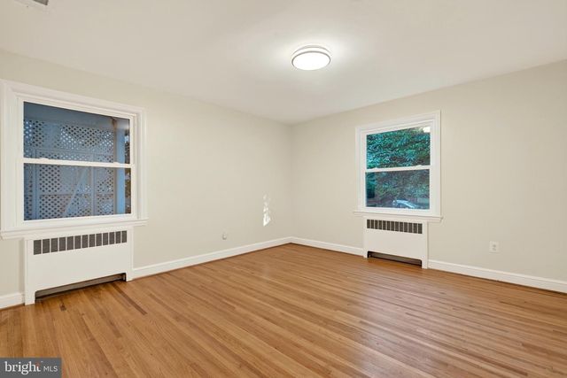 2375 N VERNON ST, Arlington, VA 22207