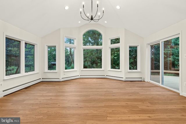 2375 N VERNON ST, Arlington, VA 22207