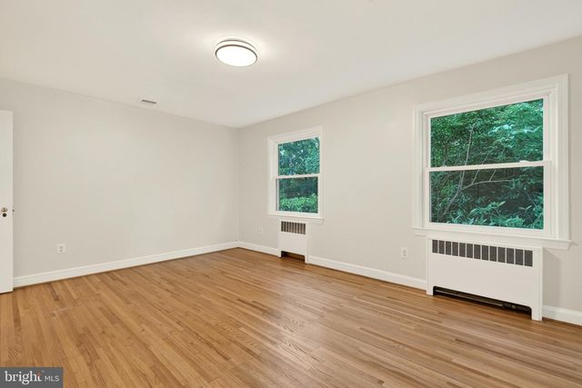 2375 N VERNON ST, Arlington, VA 22207