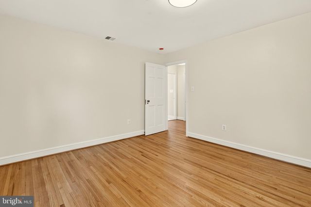 2375 N VERNON ST, Arlington, VA 22207