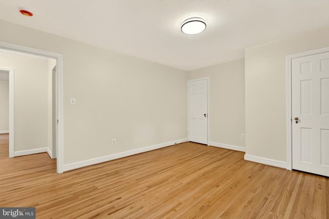 2375 N VERNON ST, Arlington, VA 22207
