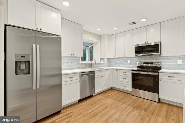 2375 N VERNON ST, Arlington, VA 22207