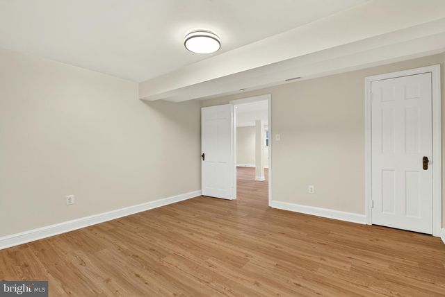 2375 N VERNON ST, Arlington, VA 22207