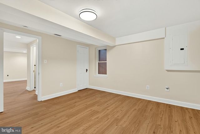 2375 N VERNON ST, Arlington, VA 22207