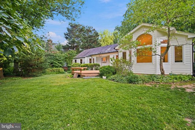 2375 N VERNON ST, Arlington, VA 22207