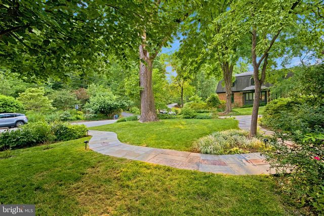 2375 N VERNON ST, Arlington, VA 22207