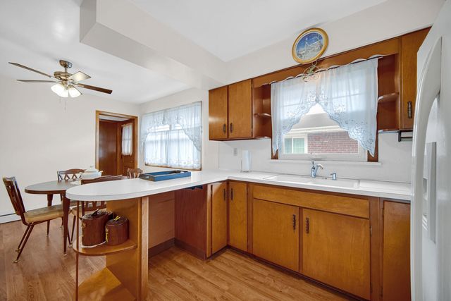1941 Schrage Avenue, Whiting, IN 46394