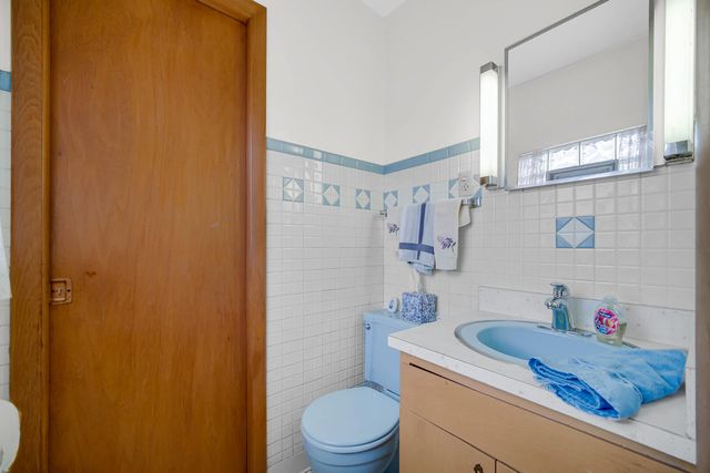 1941 Schrage Avenue, Whiting, IN 46394