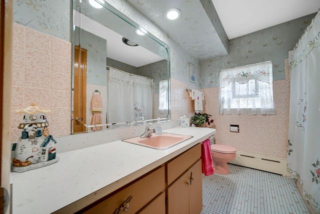 1941 Schrage Avenue, Whiting, IN 46394