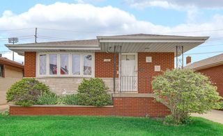 1941 Schrage Avenue, Whiting, IN 46394