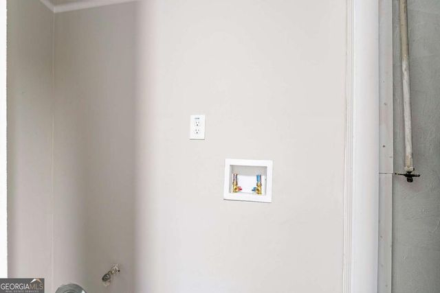 1669 Freedom Valley, Decatur, GA 30032