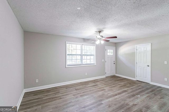 1669 Freedom Valley, Decatur, GA 30032