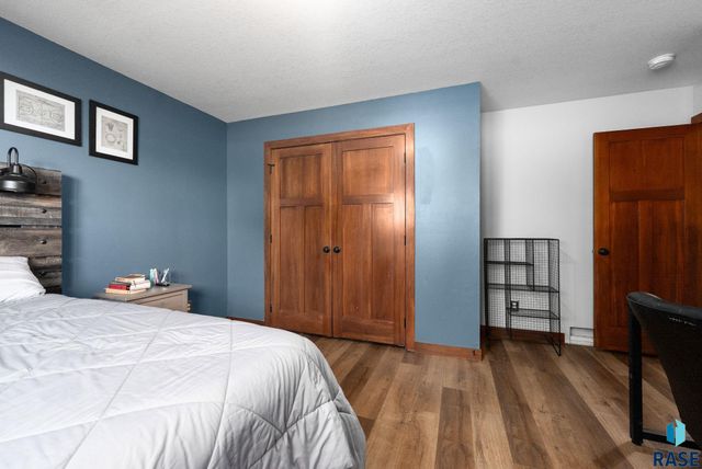 8608 S Carver Cir Circle, Sioux Falls, SD 57108