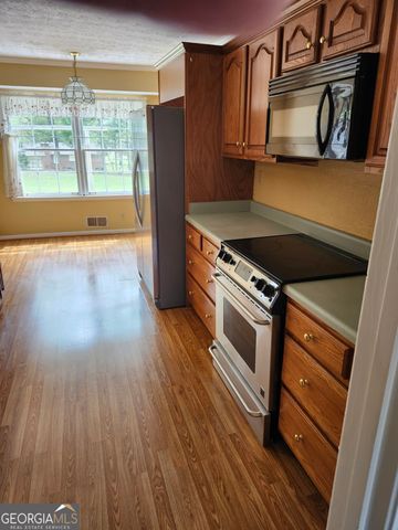 3027 Carol Drive, Fayetteville, GA 30214