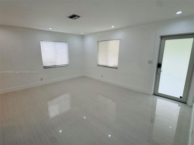 105-107 NE 30th Ct 107, Wilton Manors, FL 33334