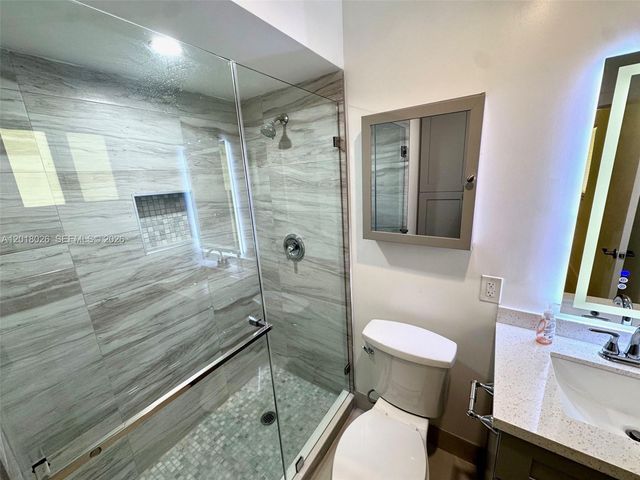 105-107 NE 30th Ct 107, Wilton Manors, FL 33334