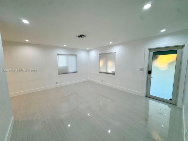 105-107 NE 30th Ct 107, Wilton Manors, FL 33334