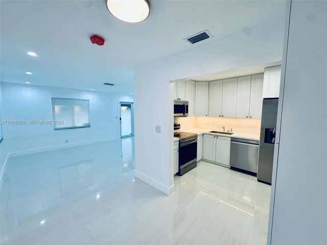 105-107 NE 30th Ct 107, Wilton Manors, FL 33334