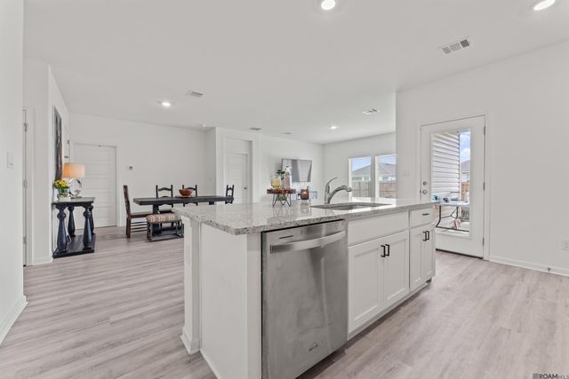 12780 Sweetleaf Ave, Denham Springs, LA 70726