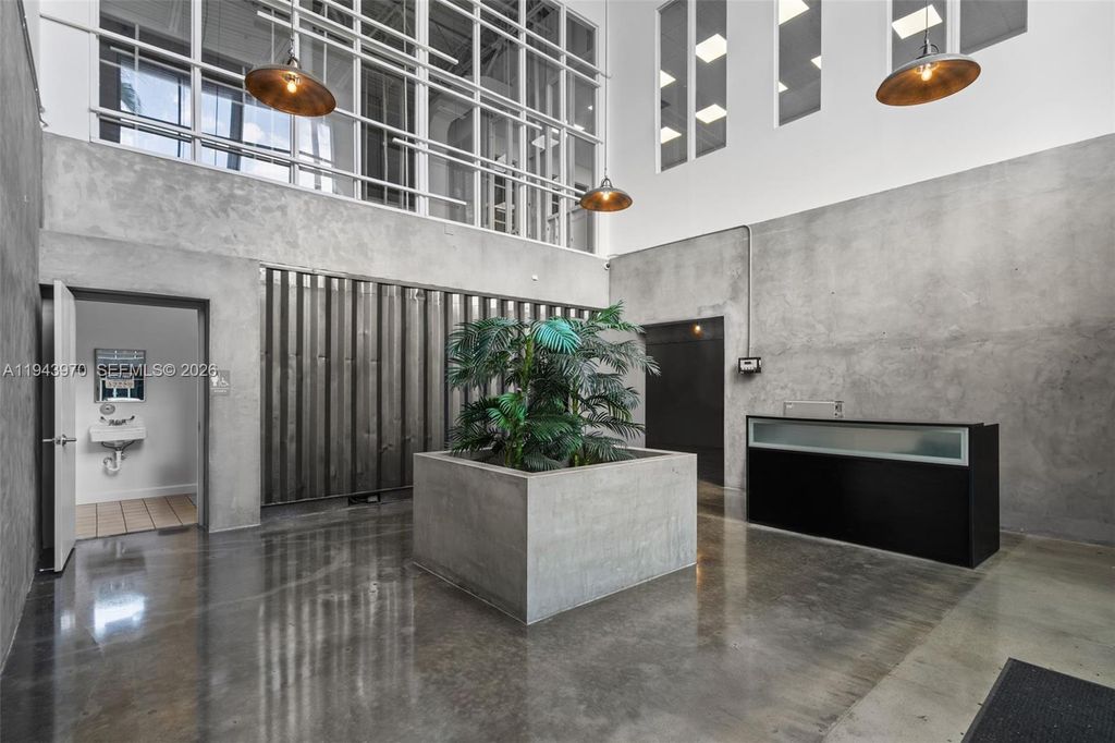 7620 NW 25th Street 4, Miami, FL 33122