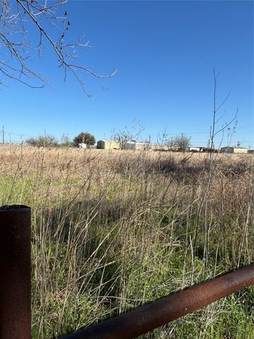 302 N Park Street, Granbury, TX 76048