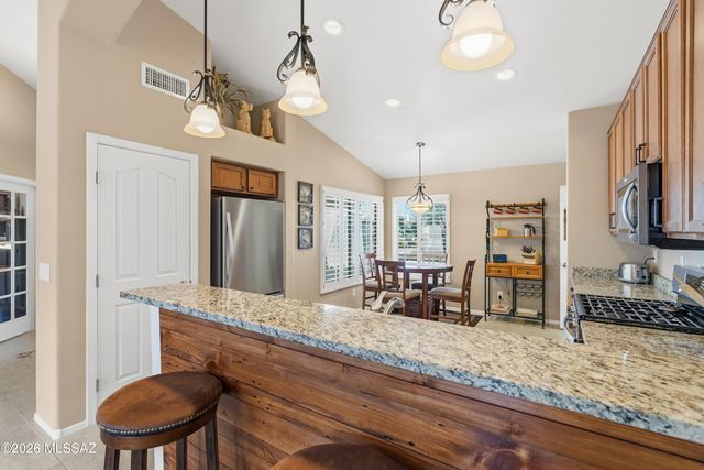 2776 E Glen Canyon Road, Green Valley, AZ 85614