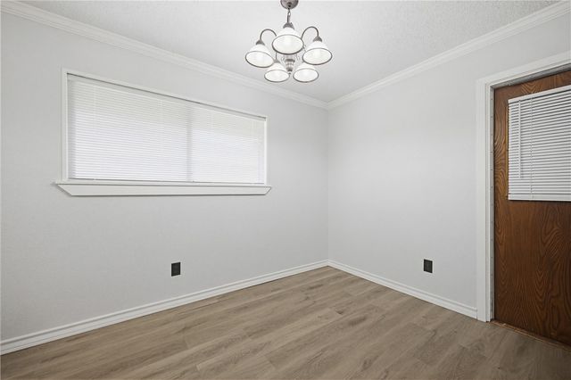 225 Blanco Dr, Portland, TX 78374