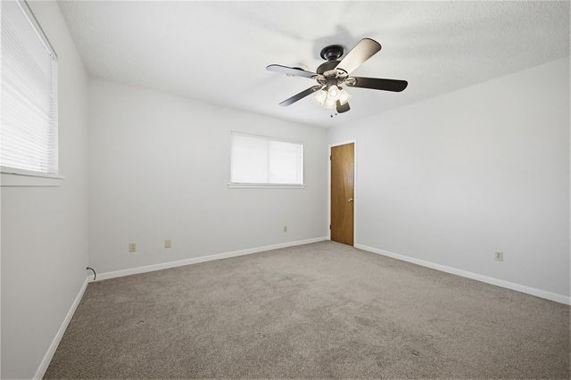 225 Blanco Dr, Portland, TX 78374
