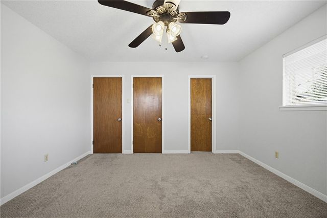 225 Blanco Dr, Portland, TX 78374