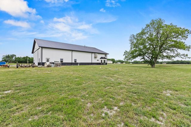 5425 County Road 4604, Commerce, TX 75428