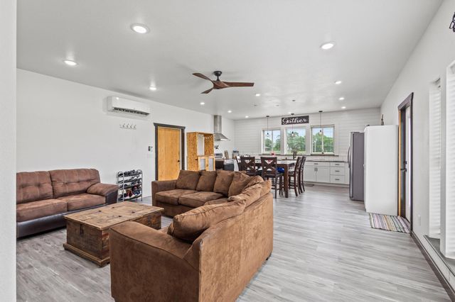 5425 County Road 4604, Commerce, TX 75428