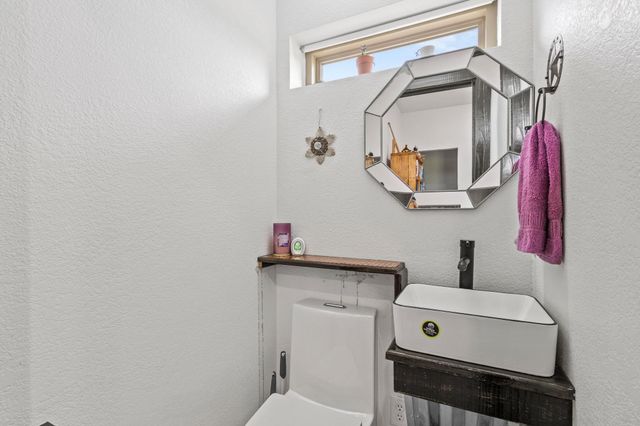 5425 County Road 4604, Commerce, TX 75428