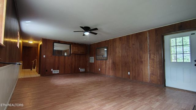 414 Guille St, Athens, TN 37303