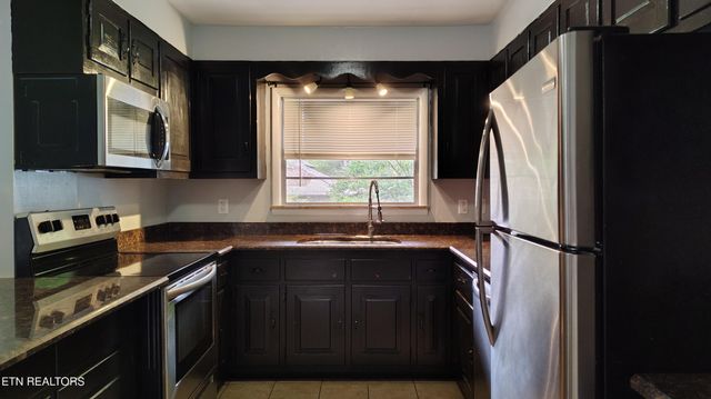 414 Guille St, Athens, TN 37303