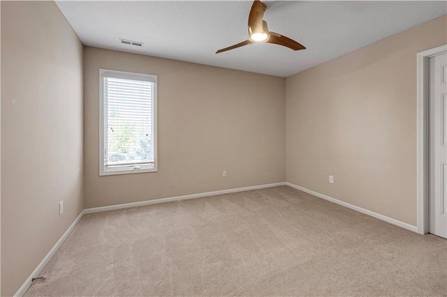 9924 Skyview Lane, Lenexa, KS 66220