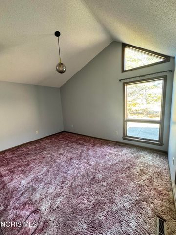 601 Pheasant Drive, Bowling Green, OH 43402