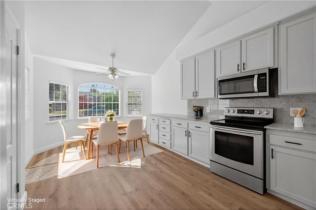 10291 N Whitney, Fresno, CA 93730