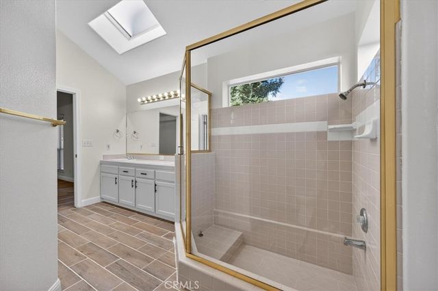 10291 N Whitney, Fresno, CA 93730