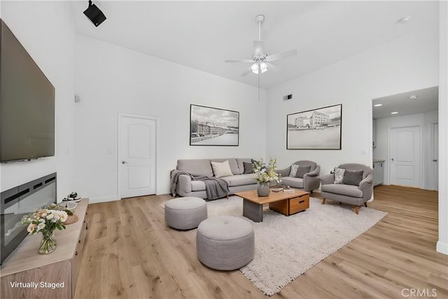 10291 N Whitney, Fresno, CA 93730