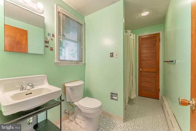 855 MARTIN AVE, Bryn Mawr, PA 19010