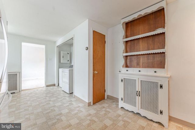 855 MARTIN AVE, Bryn Mawr, PA 19010