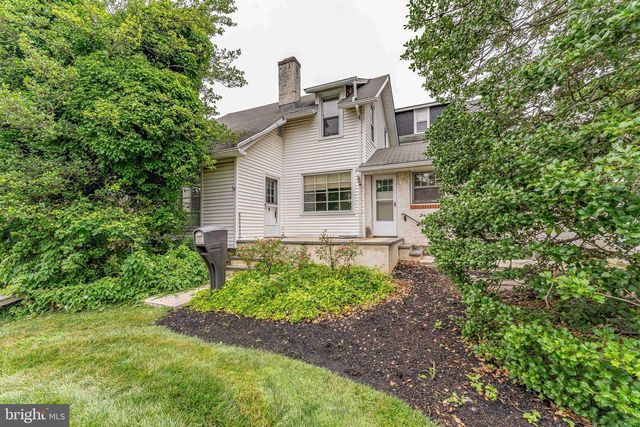 855 MARTIN AVE, Bryn Mawr, PA 19010